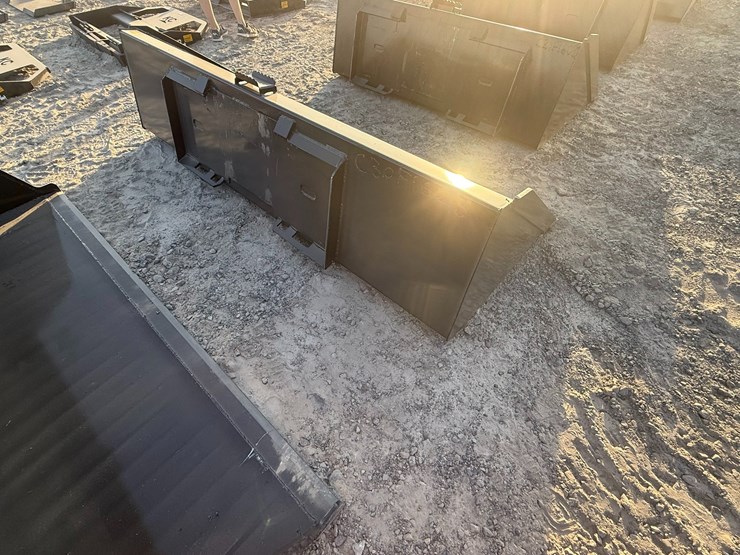 #2095-•-kc-90"-bucket-w/-blade-inv#:-25309-image-4