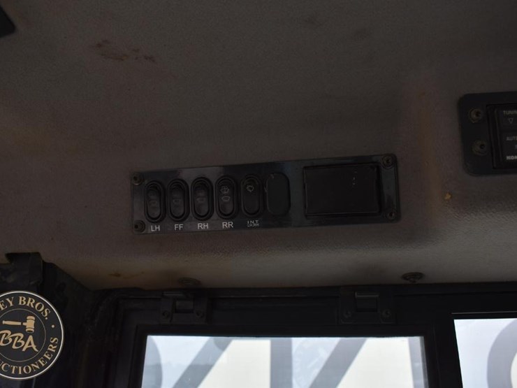 2014-komatsu-d39pxi-23-image-68