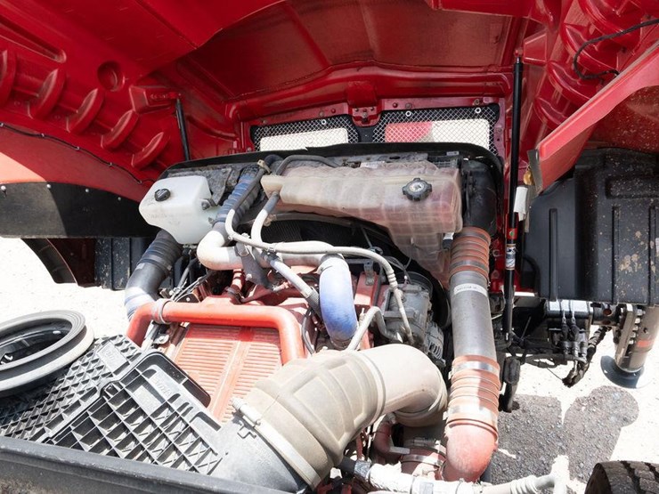 2018-kenworth-t880-image-56