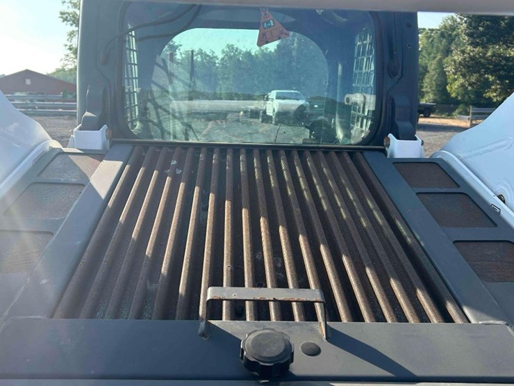2019-bobcat-s770-image-16