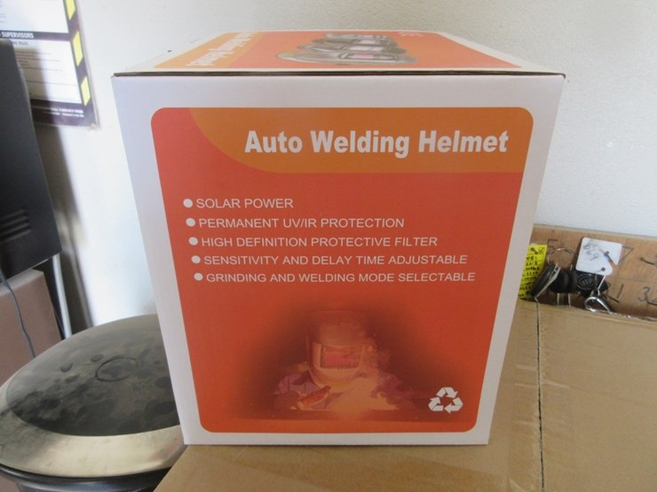 lot-of-new-unused-auto-darkening-welding-helmet-image-2