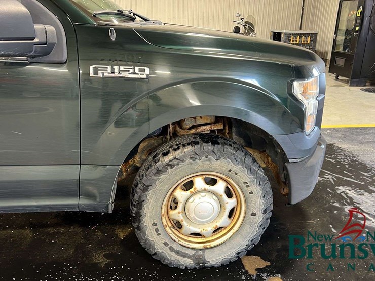 2016-ford-f150-image-32