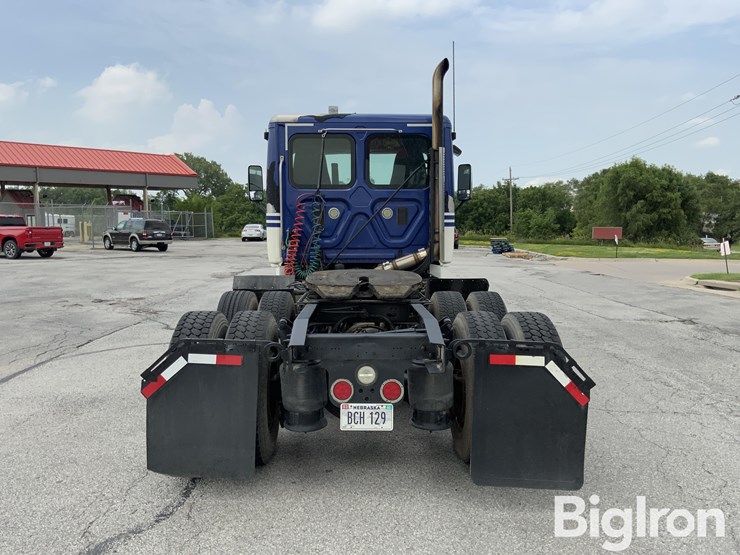2012-freightliner-cascadia-125-image-6