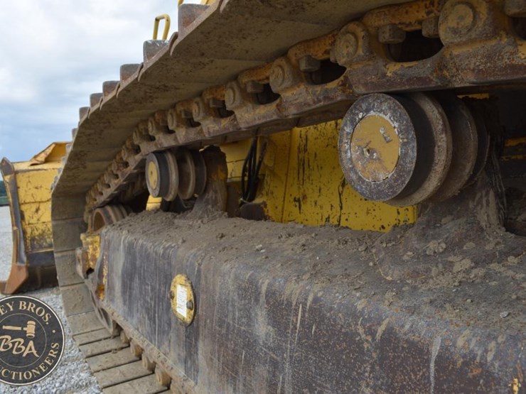 2015-komatsu-d61exi-23-image-20