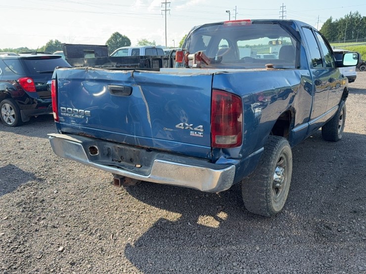 2003-dodge-2500-image-8