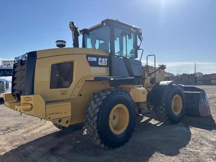 2019-caterpillar-930m-image-3