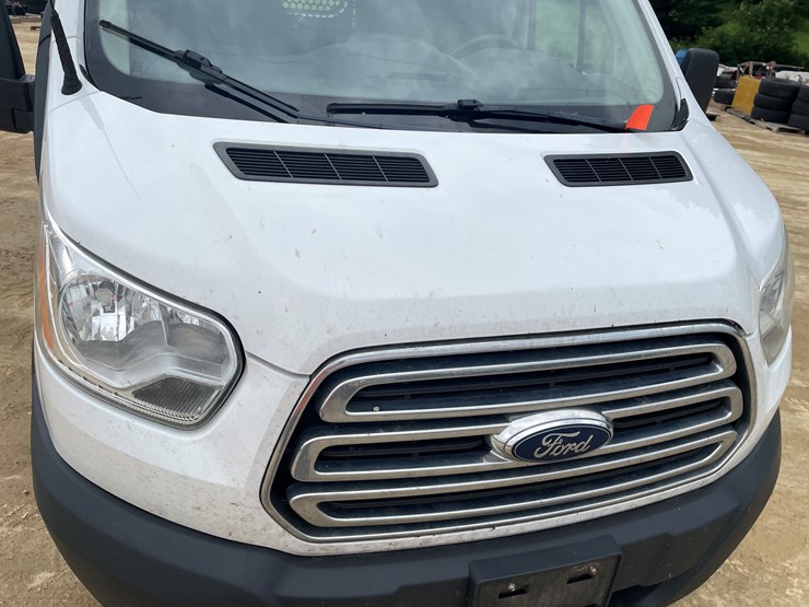 2015-ford-transit-image-15