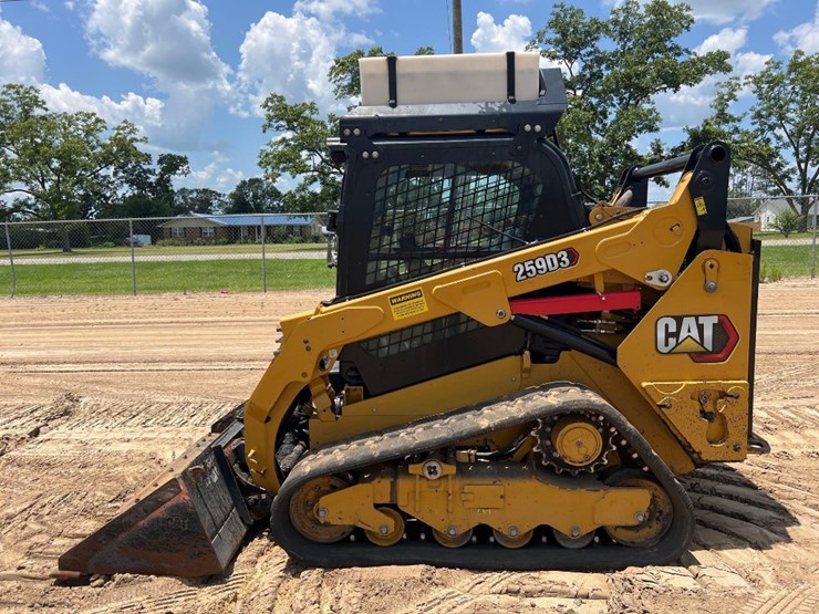 2021-caterpillar-259d3-image-1
