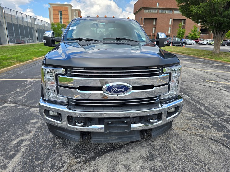 2017-ford-f350-image-49