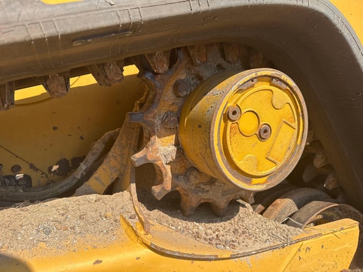 2021-caterpillar-259d3-image-9