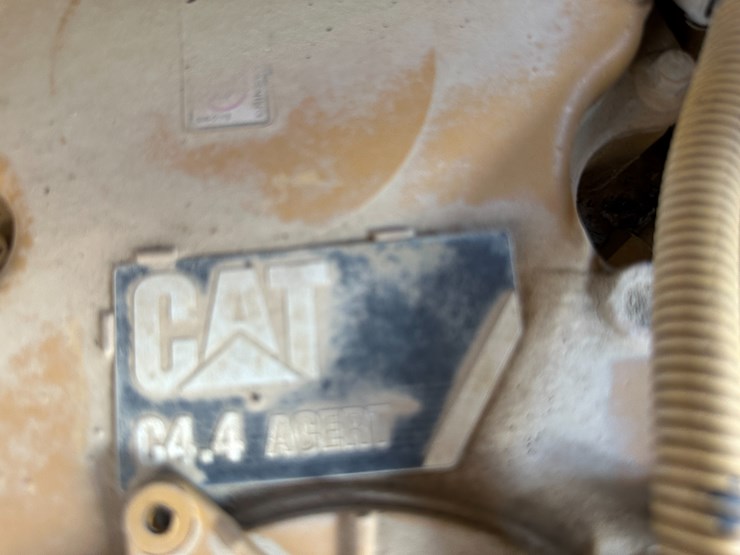 2017-caterpillar-d6k2-lgp-image-59