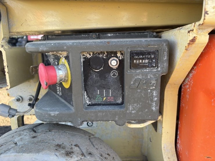 2015-jlg-1930es-image-11