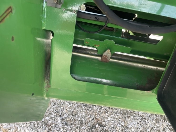 2013-john-deere-635fd-image-29