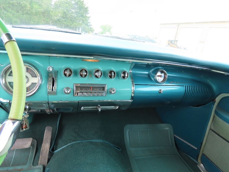 1955-chrysler-imperial-4dr-sedan-image-17