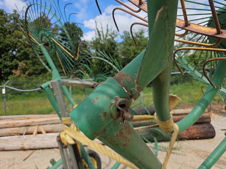 john-deere-702-image-14