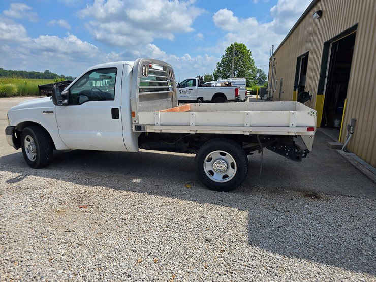 2005-ford-f350-image-11