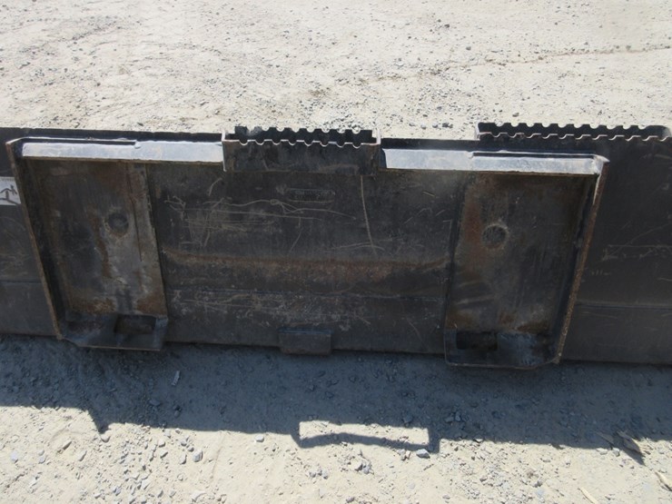 lot-of-cat-80"-skid-steer-gp-bucket-image-6