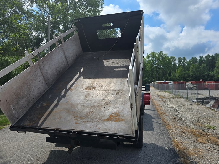 2011-ford-f550-image-94