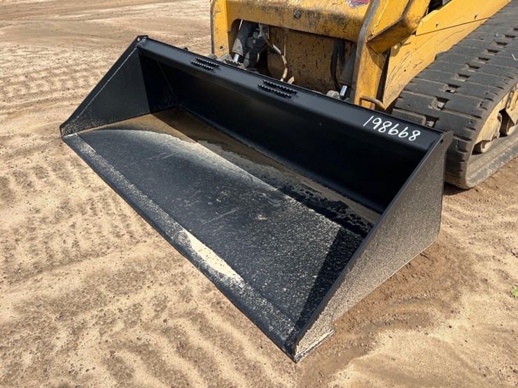 2022-caterpillar-259d3-image-16