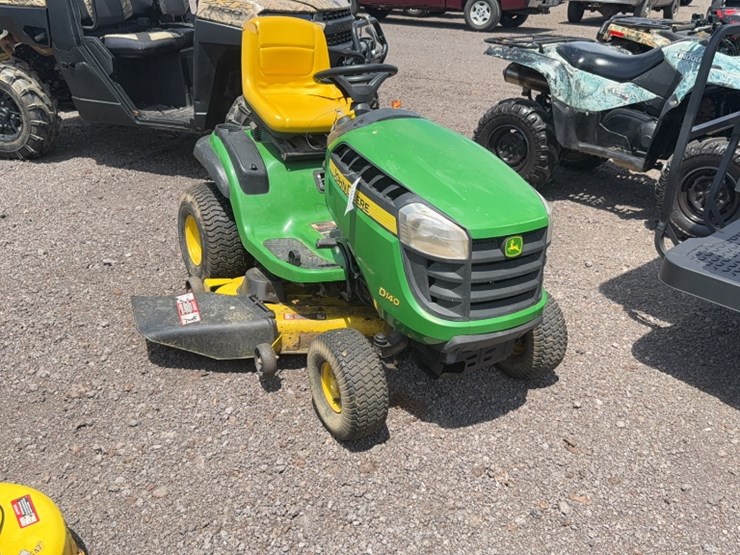 john-deere-d140-image-1