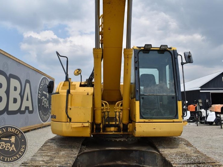 2012-komatsu-pc228us-lc-8-image-42