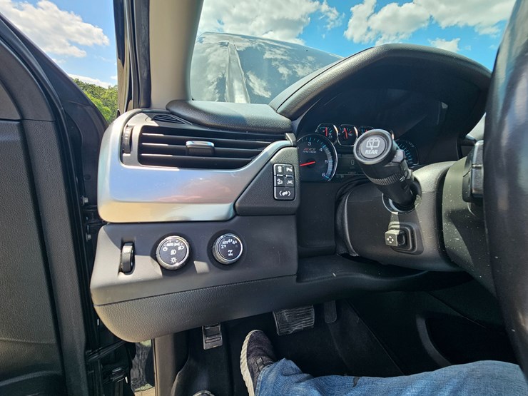 2018-chevrolet-tahoe-image-42