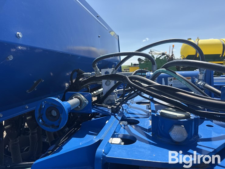 2013-landoll-5531-40x7.5-image-16