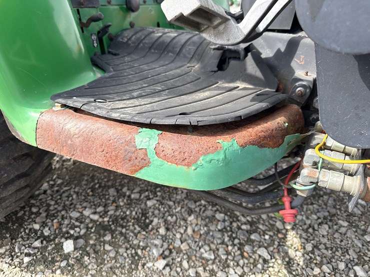 john-deere-4200-image-19