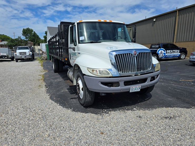 2012-international-durastar-4300-image-47