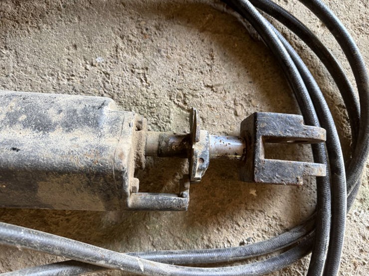 #1403-•-jd-black-hd-cylinder-image-3
