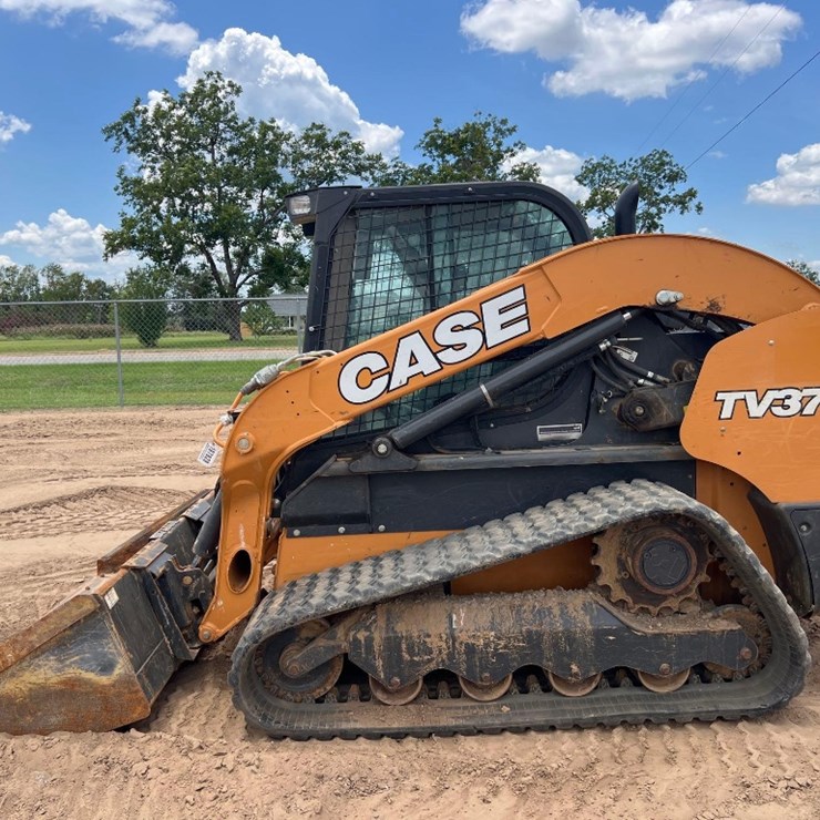 2022 CASE TV370B