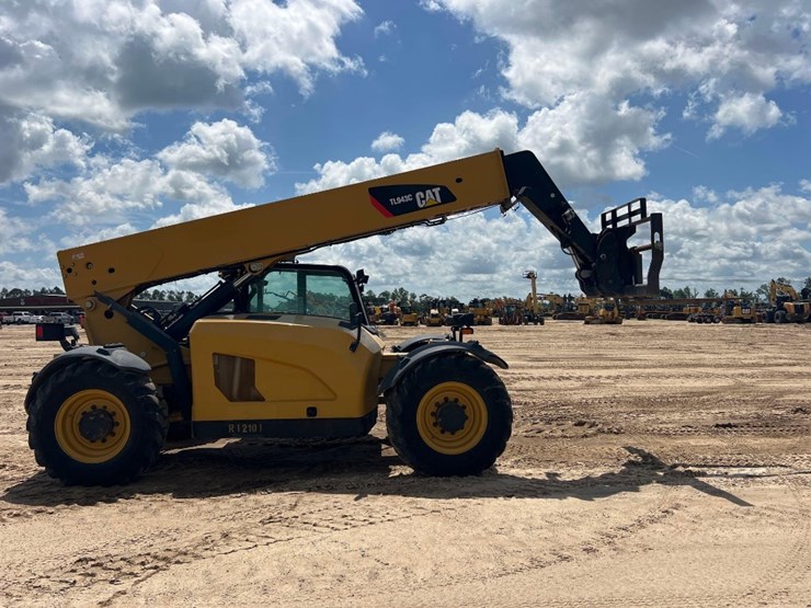 2013-caterpillar-tl943c-image-5