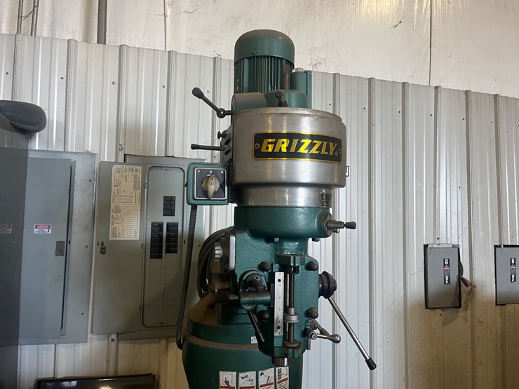 #5-•-2012-grizzly-9”-x-42”-vertical-mill-with-power-feed-image-6