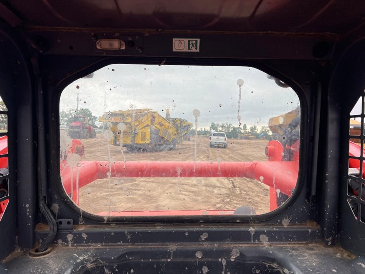 2019-kubota-svl65-2-image-29