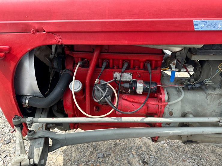massey-ferguson-30-image-31