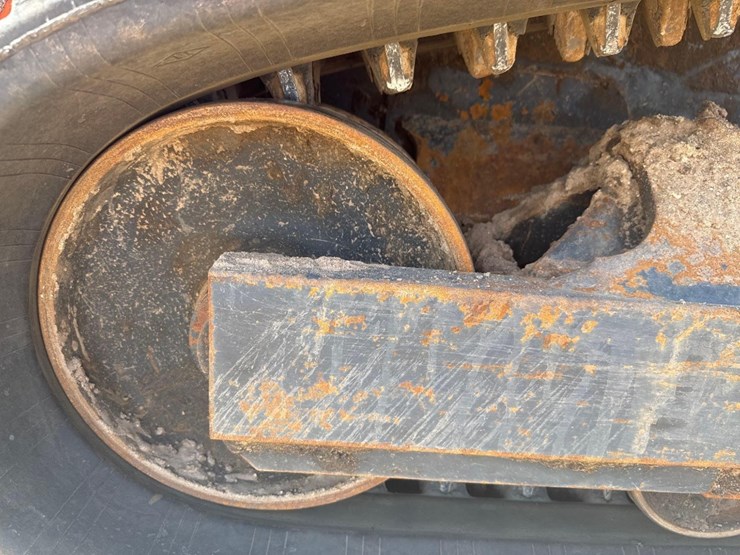 kubota-svl75-2-image-12