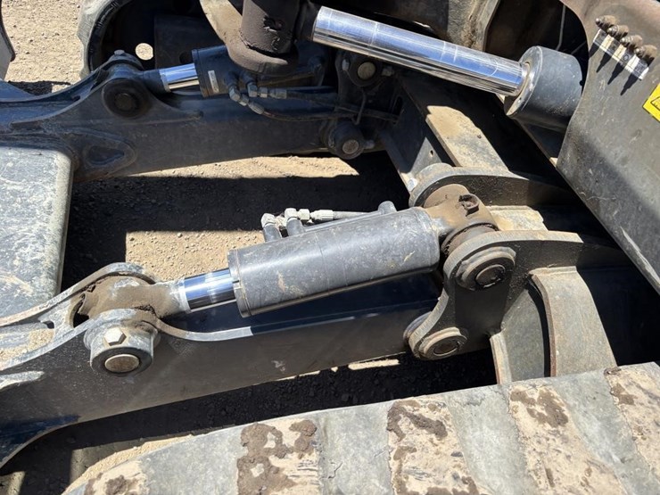 2018-bobcat-e85-image-22