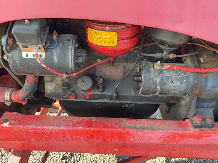 massey-ferguson-102-image-14