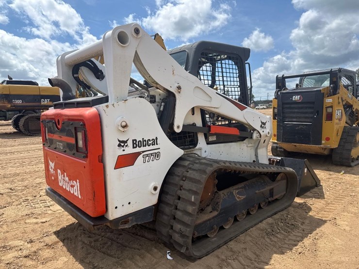 2019-bobcat-t770-image-6