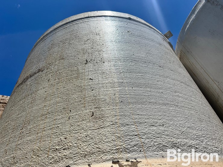 7,000-gallon-(approx.)-fiberglass-liquid-feed-storage-tank-image-5