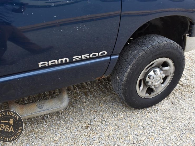 2005-dodge-2500-image-26