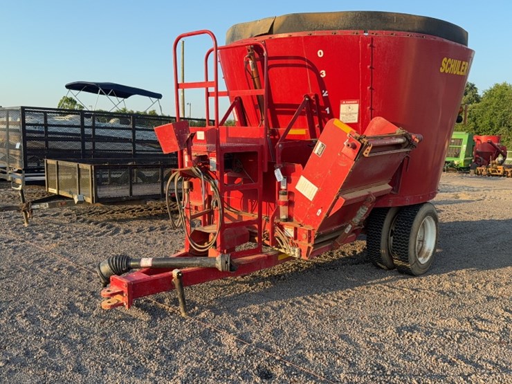 #3033-•-schuler-5020-tub-grinder-/-mixer-wagon-image-1