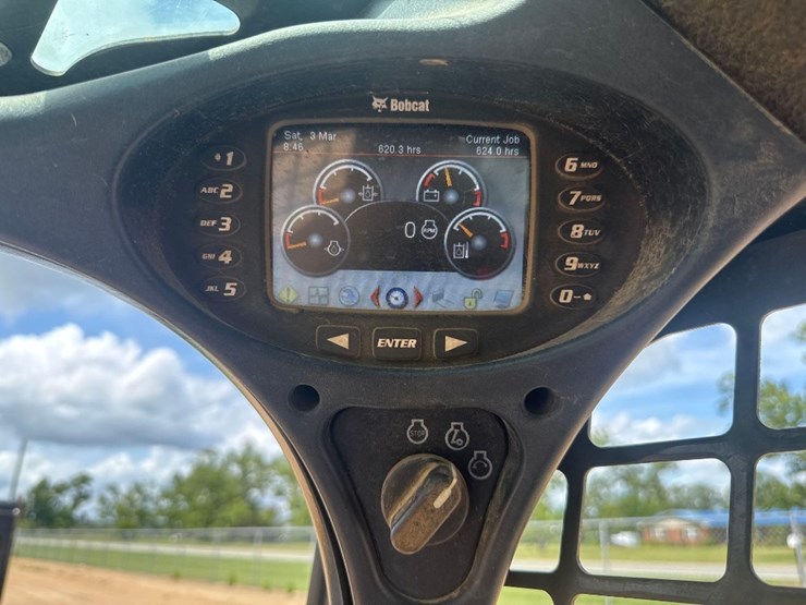 2019-bobcat-t770-image-29
