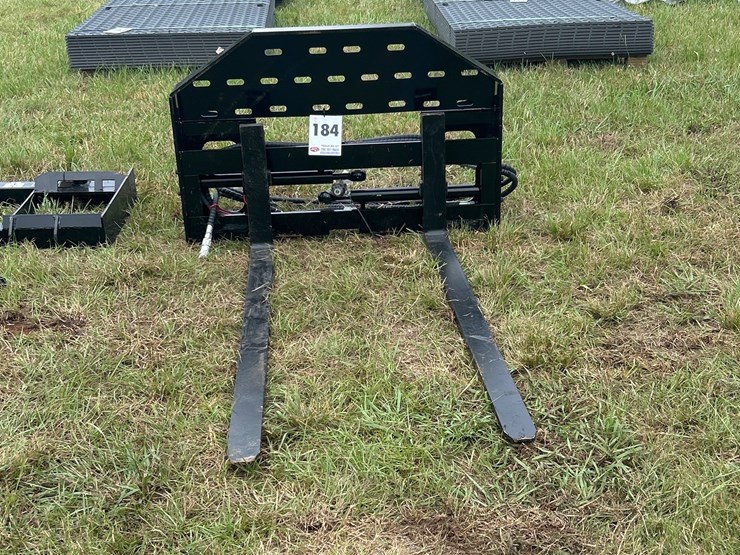 #184-•-skid-steer-side-shift-forks-image-1