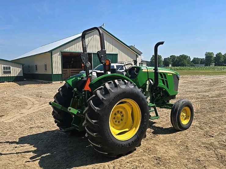 2015-john-deere-5065e-image-9