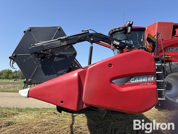 2011-case-ih-3020-image-10