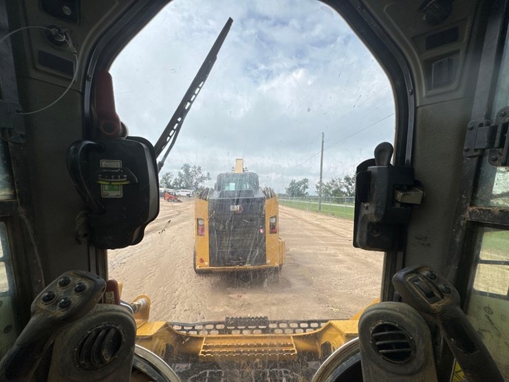 2018-caterpillar-289d-image-24