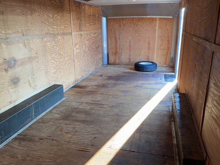 #3066-•-homesteader-8'-x-24'-bumper-pull-enclosed-trailer-image-10