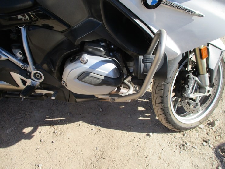 2018-bmw-r1200rt-motorcycle,-image-6