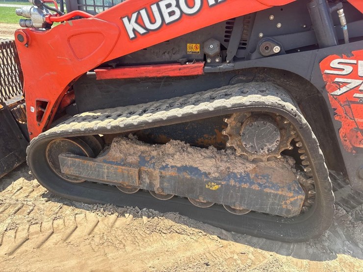 kubota-svl75-2-image-9